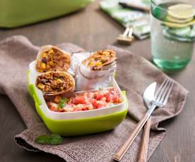 Wegańskie burrito i salsa pomidorowa z ananasem