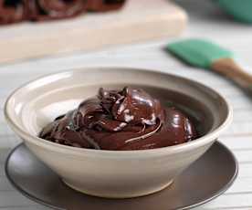 Frosting de chocolate y queso cremoso