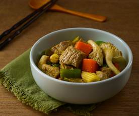 綠咖哩蘿蔔燉肉