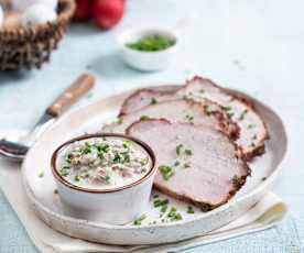 Sos śmietankowy z rzodkiewką i szczypiorkiem