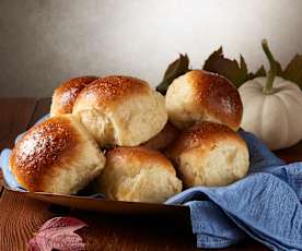 Pull-Apart Dinner Rolls