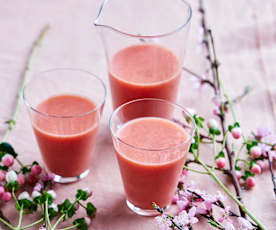 Smoothie de manga, morango e framboesa