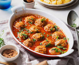Albóndigas en salsa española