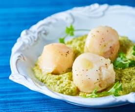 Steamed Scallops with Sweet Pea Purée