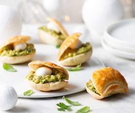 Conchas de hojaldre rellenas con guacamole