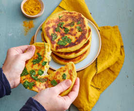 Cheese naans au curry et à la coriandre