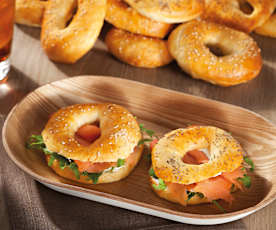 Bagel con salmone affumicato e rucola 