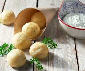 Polpette di merluzzo con salsa allo yogurt