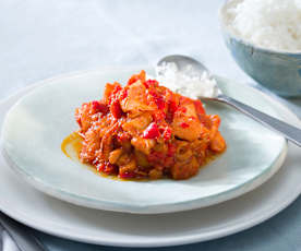 Sepia en salsa de pimiento rojo con arroz blanco