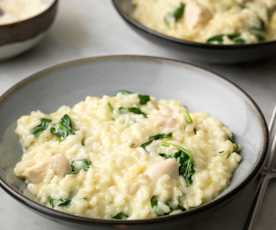 Kyllinge-, spinat- og porrerisotto