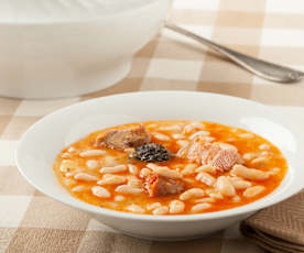 Judías blancas con patatas y compango