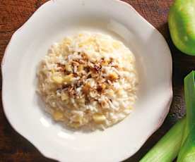 Risotto bianco con porri e mela