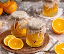 Naranja en almíbar de clavo