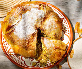 Pastilla au poulet, aux amandes et à la cannelle