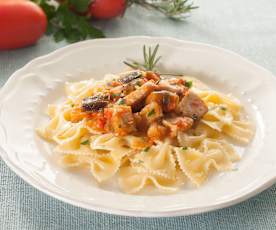 Pasta con berenjena y pez espada