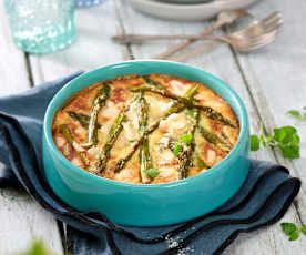 Clafoutis aux asperges vertes, amandes et parmesan