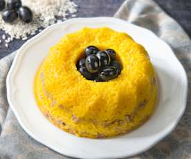 Anello di riso giallo al tonno e olive