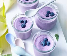 Leichte Blaubeer-Joghurt-Creme