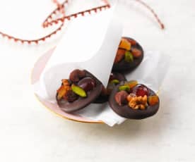 Discos de chocolate com frutos secos