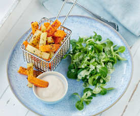 Gemüsepommes mit Dip und Salat