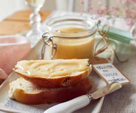 Tonkacreme mit Eierlikör