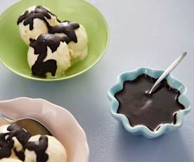 Magic chocolate sauce