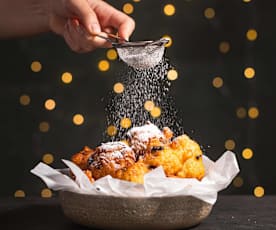 Pączki z jabłkami i rodzynkami (Oliebollen)