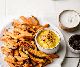 Patates douces rôties avec 3 dips