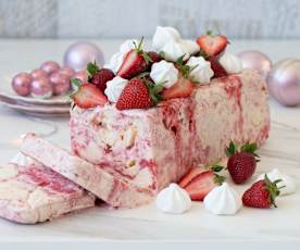 Strawberry and meringue semifreddo