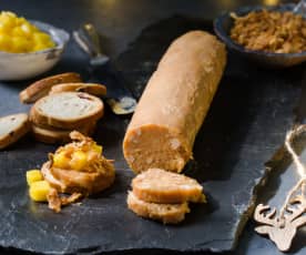 Turrón de foie, cebolla frita y mango