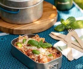 Makaron w sosie bolońskim