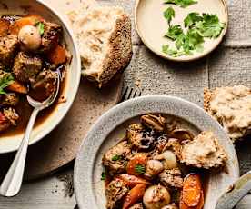 Goulash picante con cerveza negra