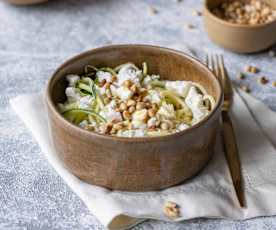 Makaron z cukinii z sosem cytrynowym