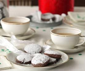 Polvorones de cacao y almendra