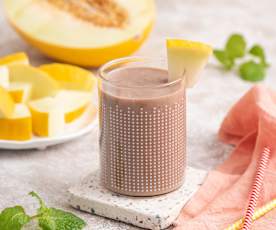 Kakaowy koktajl z bananem i melonem