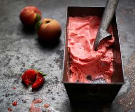 Glace pêche-fraise