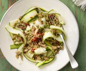 Allergen-friendly Tuna and Sun-dried Tomato Courgetti