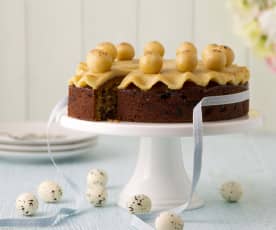 Angielskie ciasto z bakaliami i marcepanem (Simnel cake)