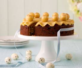 Angielskie ciasto z bakaliami i marcepanem (Simnel cake)