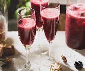 Cóctel de frutos rojos con cava