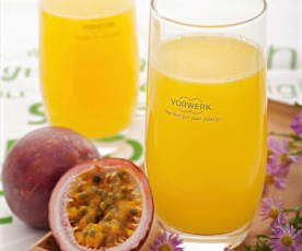 百香果菠萝蒟蒻汁