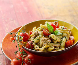 Pasta salad with tuna and basil vinaigrette