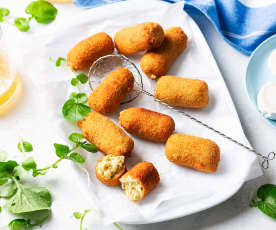 Croquetas de berenjena, queso rulo y nueces