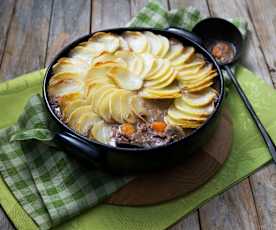 Beef and mushroom hot pot