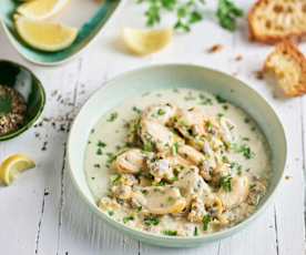 Omułki i małże sercówki w sosie porowym