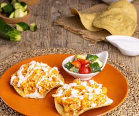Tinga de pollo  y ensalada de calabacitas
