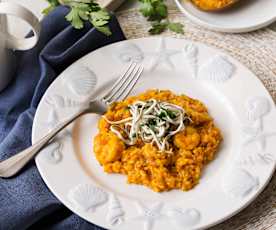 Arroz con gulas y gambones