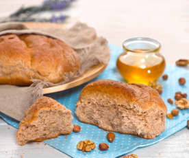 Medovo – ořechový chléb