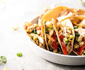Tacos z resztkami pieczonego kurczaka