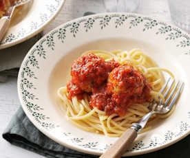 Spaghetti e meatballs di pollo